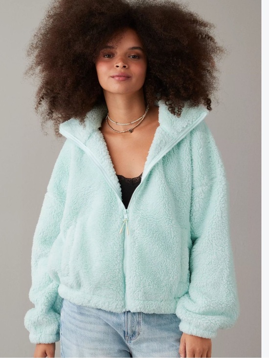 American Eagle Outfitters Jackets & Blazers - American Eagle Outfitters Seriously Huggable Light Zip Jacket